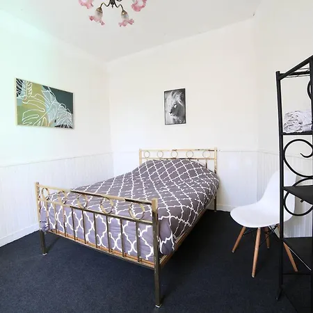 Homestay 2, Calme, 1 Station De Paris *